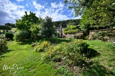 MAISON traditionnelle de charme en pierres à SAINT-MARTIN-EN-HAUT