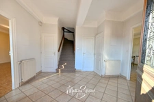 MILLERY – Beau potentiel pour cette maison P7 avec jardin, sous-sol et dépendances
