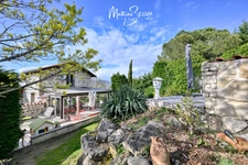 THURINS (69) - Maison ancienne plein de charme et dépendance en campagne