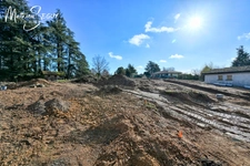 Jolie terrain avec vue pour accueillir tous vos projets de vie ! 