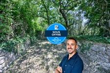 Terrain à bâtir de 909 m² utiles à Millery