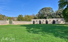 Terrain constructible de 1 200,00 m², dans un cadre calme et verdoyant 