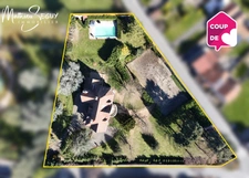 CHAZELLES SUR LYON - Propriété de Prestige