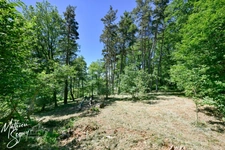 Terrain à bâtir de 2815 m² à AVEIZE (69)