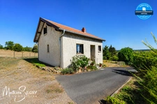 LENTILLY - Petite maison sur grand terrain avec vue