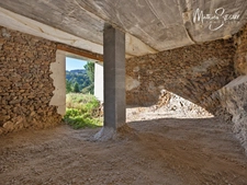 PROJET DE MAISON XL A FINIR DE REHABILITER à THURINS