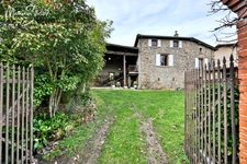 MAISON traditionnelle de charme en pierres à SAINT-MARTIN-EN-HAUT