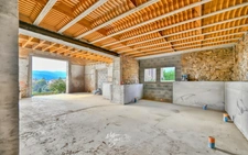 INCROYABLE PLATEAU A AMENAGER DE 190m² à THURINS (69)