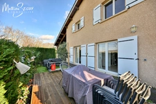 Très bel appartement T3 à COURZIEU en rez de jardin ! 