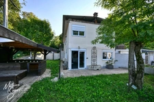 Ensemble immobilier pro/perso à St Genis Laval