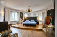 Property for sale 13 rooms CHAZELLES SUR LYON (42) with 13 rooms on a listed park of 5800 m²