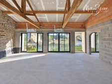 PROJET DE MAISON XL A FINIR DE REHABILITER à THURINS