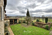 MAISON traditionnelle de charme en pierres à SAINT-MARTIN-EN-HAUT