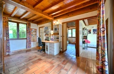 PROPRIETE verdoyante à AVEIZE 