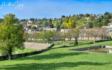 Terrain constructible de 1 200,00 m², dans un cadre calme et verdoyant 