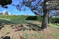 VAUGNERAY - Terrain à bâtir pour une maison P5 à étage + garage