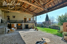 MAISON traditionnelle de charme en pierres à SAINT-MARTIN-EN-HAUT