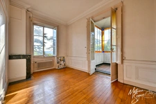 Discover the timeless elegance of this exceptional mansion. 