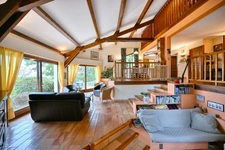 PROPRIETE verdoyante à AVEIZE 