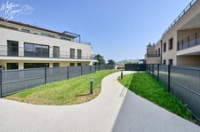 Discover this new apartment combining elegance and convenience!