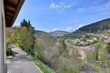YZERON - Agréable appartement grand T3 avec balcon et vue  + stationnement dans garage fermé
