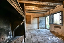 MILLERY – Beau potentiel pour cette maison P7 avec jardin, sous-sol et dépendances