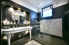 Property for sale 13 rooms CHAZELLES SUR LYON (42) with 13 rooms on a listed park of 5800 m²