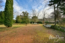 THURINS - Vast green property