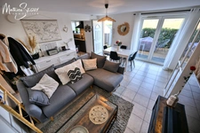 Très bel appartement T3 à COURZIEU en rez de jardin ! 