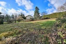 Terrain de 355 m² à pollionnay pour maison individuelle