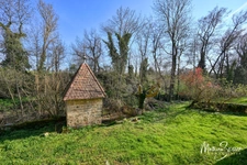 Ancien Moulin sur 1,3 Ha de terrain à MESSIMY (69)