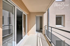 Craponne - Appartement T2 avec terrasse et place de stationnement extérieur