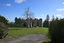 VAUGNERAY - Terrain à bâtir pour une maison P5 à étage + garage