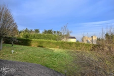 VAUGNERAY - Terrain à bâtir pour une maison P5 à étage + garage