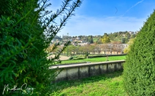 Terrain constructible de 1 200,00 m², dans un cadre calme et verdoyant 