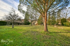 THURINS - Vast green property