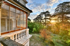 Discover the timeless elegance of this exceptional mansion. 