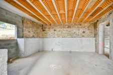 INCROYABLE PLATEAU A AMENAGER DE 190m² à THURINS (69)