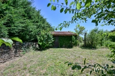 Grande maison P7 sur un grand terrain au coeur de SAINT JEAN DE TOUSLAS
