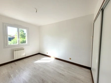 En exclusivité, à moins de 10 minutes de Riom et 20 minutes de Clermont-Ferrand. 