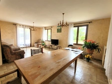 Maison de 153 m² avec 6038 m² de terrain arboré
