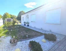 Jolie maison récente et de plain-pied avec AUCUN travaux à prévoir et tout le confort.