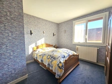 À moins de 10 minutes de Riom et 20 minutes de Clermont-Ferrand. 