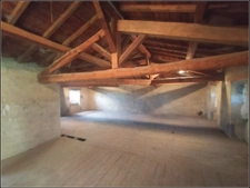 Propriété de 615 m² sur plus de 7000 m² de terrain