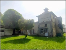 Propriété de 615 m² sur plus de 7000 m² de terrain
