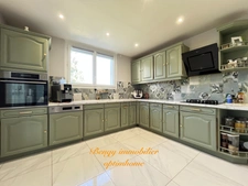 Maison rénovée centre Chambray