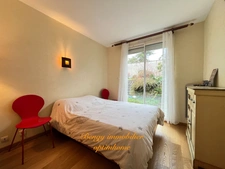 Maison avec chambre en rez-de-chaussée