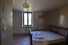 Maison  à rénover, à fort potentiel à la campagne, proche de Cluis (36)
