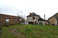 Maison familiale de 9 pièces, 187m² à  MAILLET (36)