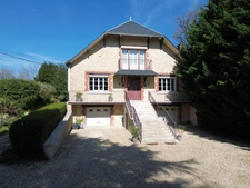 Maison de charme, dans son parc clos, 199m²